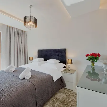 Athome Apartament *